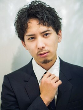 アルファ 新宿(alpha) フェザーパーマ/ブルーブラック/刈り上げセンターパート[新宿]