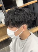 短め/艶ツイストスパイラル/耳だしショート/ツイストパーマ