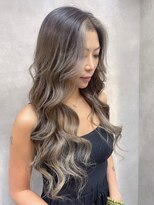 サニー 渋谷(SUNNY)&nbsp;フェイスバレイヤージュハイライト、レイヤーカット、グレージュ