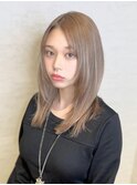 セミロング/ミルクティー/前髪なし/レイヤー/ブリーチ