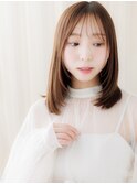 顔周りレイヤーカット美髪艶感ストレートミディアムロブW大宮