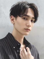 ヴェイン 渋谷(vain)&nbsp;センターパート マッシュショート 眉毛カット ツーブロック 20代