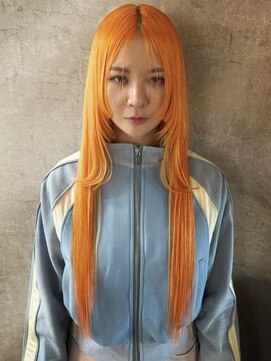 イル(iLe.) レイヤーカット/ウルフ/ホワイトブロンド/外ハネボブ/美髪