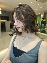 本場韓国スタイル *ミディアムレイヤーカット*で大人可愛い「カット+ケアカラー+超音波クイックTR」