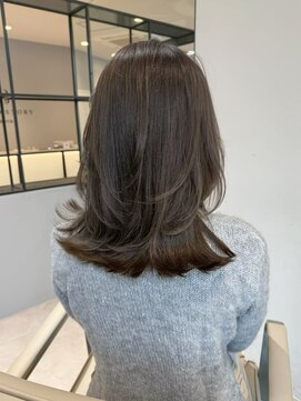 ボンドストーリーノヴァ(Bond Story nova) ミディアムレイヤー/結べる長さ/ワンカール/大人ヘア