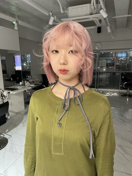 ランテルディ 渋谷(LANTERDIT) ホワイトピンク/ケアブリーチ