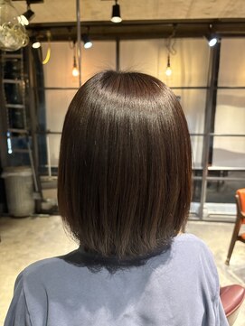 インス(ensue) ◎大人美人ボブ×髪質改善ストレートで艶髪20代30代