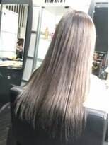 フーバ(FUUBA)&nbsp;透き通るナチュラルグレーアッシュ