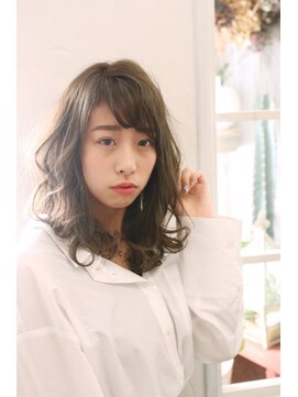 ヴィアンカ(Vianca) 抜け感ゆるふわカール