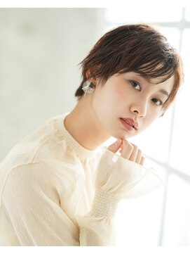 ウタ 【uta 浮田】 ミニマムショート×クリアベージュ