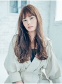 大人ガーリーなミディアムベージュのくせ毛風デジタルパーマ