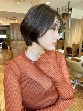 ビュートリアム 南青山(BEAUTRIUM) 長めショート 前髪長め ショートボブ 艶髪 表参道青山