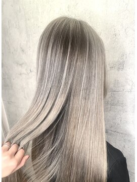 アフィナー 上大岡(Afinar) ♪【上大岡/Wakana】ホワイトベージュ×シャドールーツ