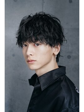 レタッチバイフィフス(RETOUCH by fifth) ツイストスパイラルパーマ前下がりツーブロック刈り上げマッシュ