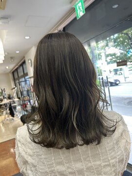 ノーム バイ アウラ(norm. by aura) ダークオリーブ　透明感カラー　ニュアンスカラー