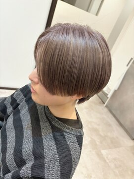 アナザーワールドココン(ANOTHER WORLD cocon) ショートヘアの魅力を引き出すシルバーカラー♪