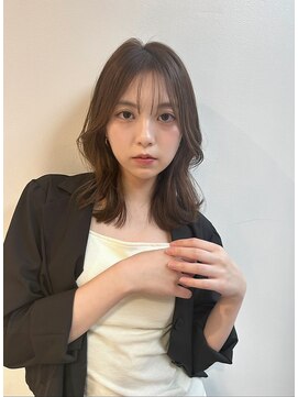 ユーフォリア 渋谷グランデ(Euphoria SHIBUYA GRANDE) ミディアムレイヤー　くびれ巻き