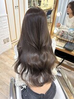 ネオリーブ チロル 横浜西口店(Neolive CiroL.)&nbsp;色気韓国ロングブリーチなしくすみベージュ巻き髪【横浜】