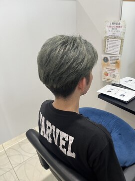 イルミ(iLUMi) iLUMi × オリーブカラー