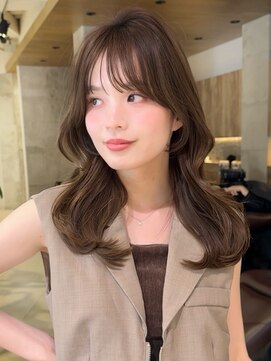 グランド(GRAND) セミロング30代40代ストレートレイヤー前髪なし前髪あり表参道