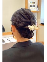 ヘアリエ(Hairie)&nbsp;ショートヘアをアップスタイルにヘアセット♪