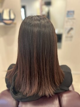 レーヴ(REVE) 毛先を整えて、扱いやすいミディアムに♪