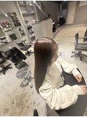 オリーブベージュ