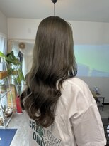オクユキ(OKUYUKI)&nbsp;透明感オリーブロング