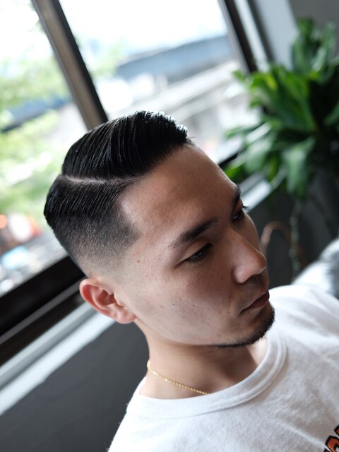 Side part( Skin fade)