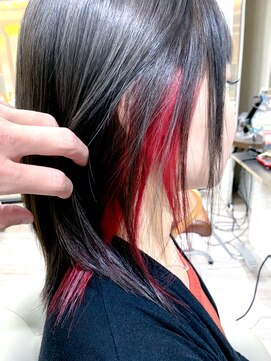 デザイナーズ ファクトリー(Designer's Factory) 髪質改善インナーカラー レッド ミディアムストレート