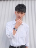 【スーツにも合う】作りすぎない無造作パーマ