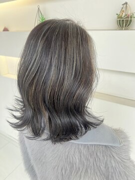 スリーヘアーデザインズ(Three Hair Designs) 立体感ハイライトカラー