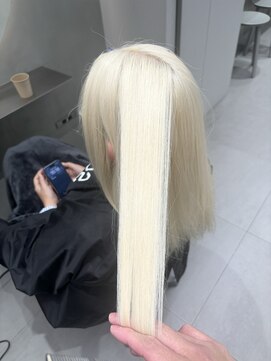 ソル 栄矢場町(SOL) 抜きっぱなしブリーチ/ホワイトブロンド