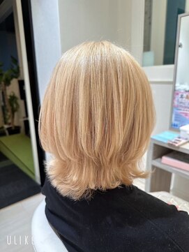 プロ ヘア テック(PRO HAIR TEC) ハイトーンが似合うウルフカット