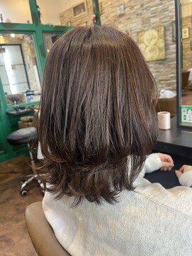 ヘアーラウンジ アンフィ 井土ヶ谷(Hair Lounge Anphi) ウルフレイヤー
