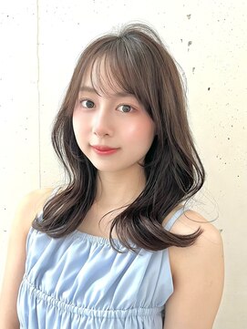 ビーチ(BEACH) ◎ ミディアムレイヤーカット 似合わせカット 大人ガーリー 韓国