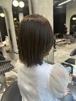 シティ(CITY)&nbsp;ツヤ髪グレージュ×レイヤーボブ　【CHICA】