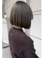 ティエラ 原宿 表参道(Tierra) 〈Tierra毛利仁美〉白髪ぼかしハイライトで立体感ボブ