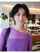 ビファインクーアヴェダ(Be fine coo AVEDA)&nbsp;センターパートウルフパーマ