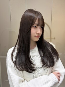 スリー(THREE)の写真/最高級の髪質改善で美髪を追求。季節の変わり目や年齢に伴うクセ・お悩みを解消し、モデル級の艶髪へ―