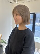 ニール 名古屋 伏見 丸の内(NEELU)&nbsp;【NEELU_yuna】ぷつっとボブ×ホワイトベージュ