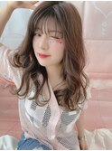 レイヤーが入った軽めセミロングスタイル