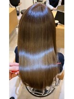 ジーナ 船橋(Zina)&nbsp;小顔セミウェットウェーブピンクベージュハイライトカラー