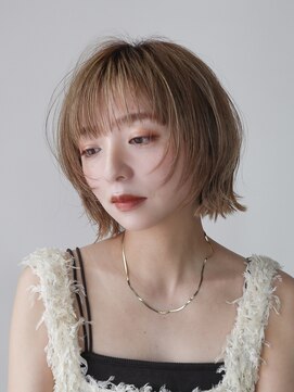 シスタ(SISTA) ハイトーンフェイスレイヤーボブ外ハネ顎ラインボブ【自由が丘】