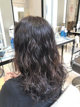 ネオリーブギンザ 銀座店(Neolive GINZA) 低温デジタルパーマで作る　ミディアムパーマヘア(銀座)