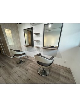 【六地蔵/2席のみ】非日常を感じるゆったりとしたリラックス空間で、あなたの美を引き出します♪