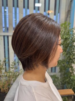 “自分でも再現しやすい”カットが人気の秘密♪丁寧にカウンセリングを行い理想のスタイルに仕上げます◎