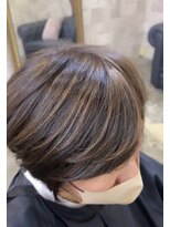 プラグ ヘアーデザイン 老司店(PLUG hair design)&nbsp;ショートヘア　白髪ぼかし
