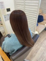 サロン ド マゼンタ(Salon de Magenta)&nbsp;レイヤーカット ＋ ブラウンカラー ＋ トステアトリートメント