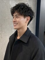 オルカ(ORCA)&nbsp;men's/ニュアンスパーマ/リバースセンターパート/眉毛/新宿